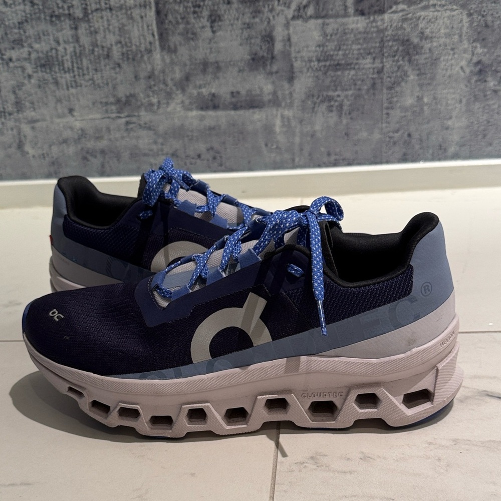 On Running Cloudmonster Purple Sneakers 8.5